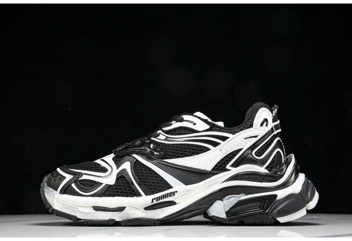 Ba*len*cia*ga track trainer btt-187