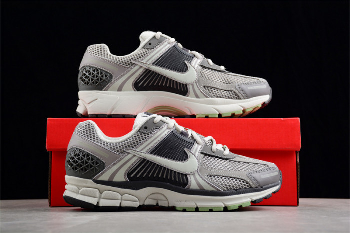 nike zoom    fd9920-022