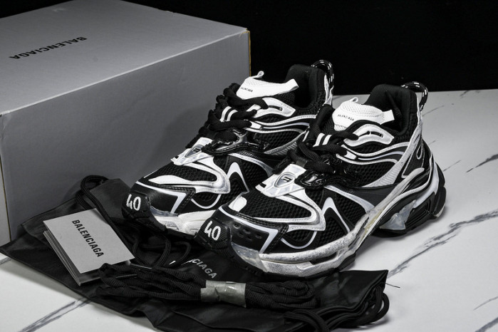 Ba*len*cia*ga track trainer  btt-187