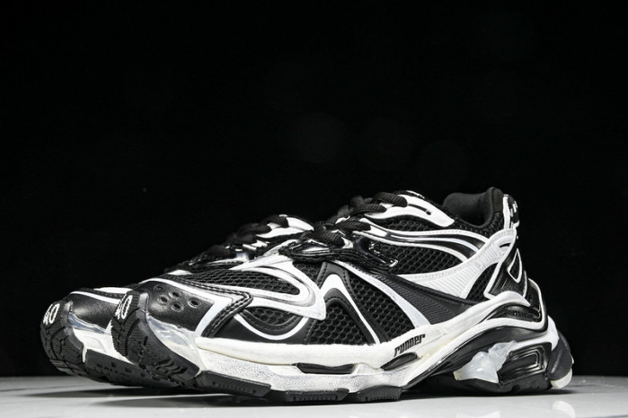 Ba*len*cia*ga track trainer  btt-187