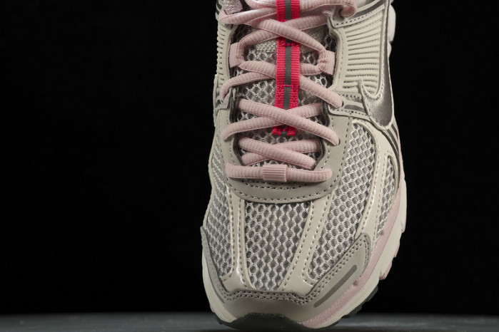 nike air zoom vomero 5   fn3695-001