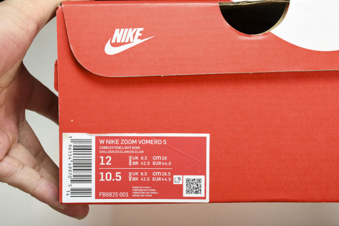 nike air zoom vomero 5   fb8825-001